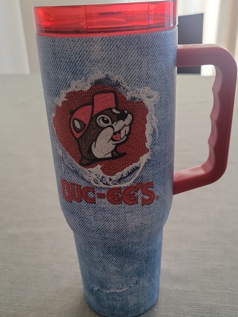 Buc-ee's Red Denim-Print Travel Mug with Handle